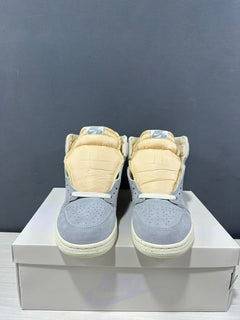 Jordan Air Jordan 1 High Sneakers Grey FD8636-011