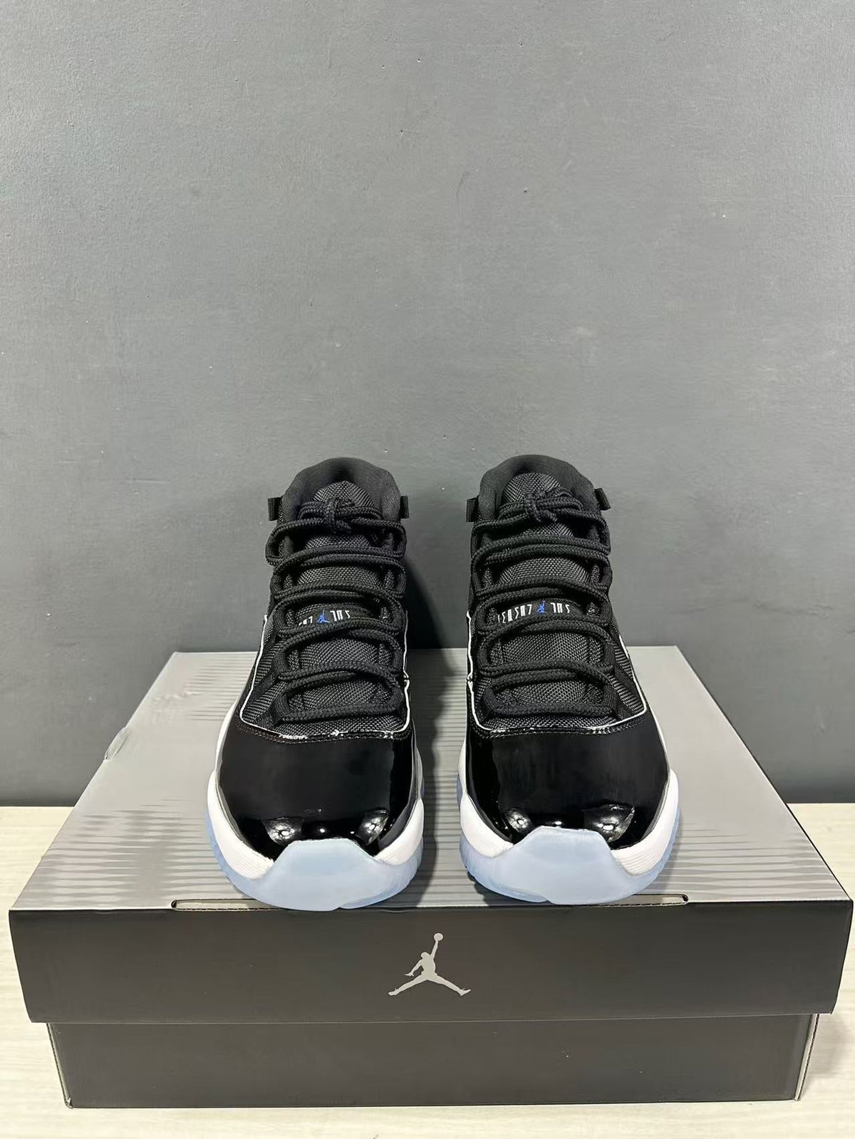 Jordan Air Jordan 11 Retro High Black Blue Sneakers CT8012-900