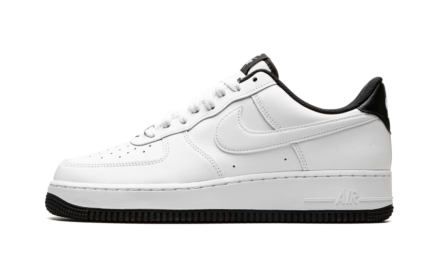 Air Force 1 '07 "White / Black" DR9867 102