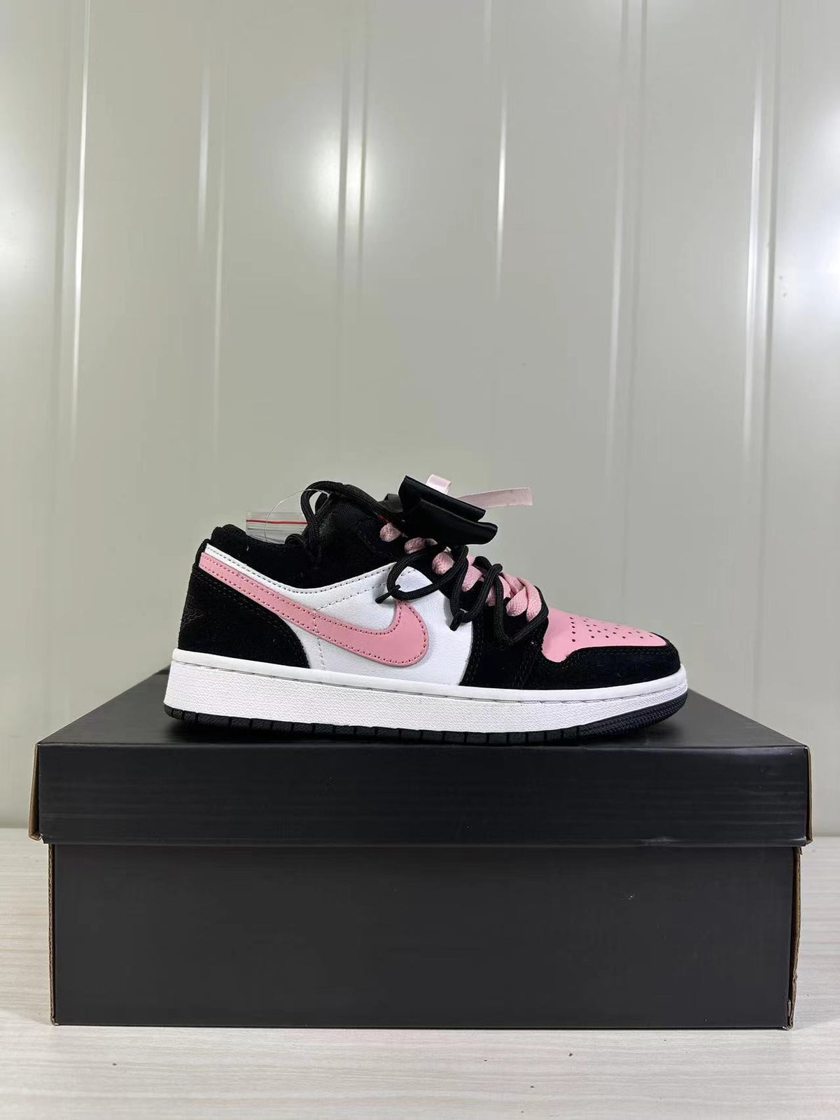 Jordan Air Jordan 1 Low GS Black Pink DX4374-008