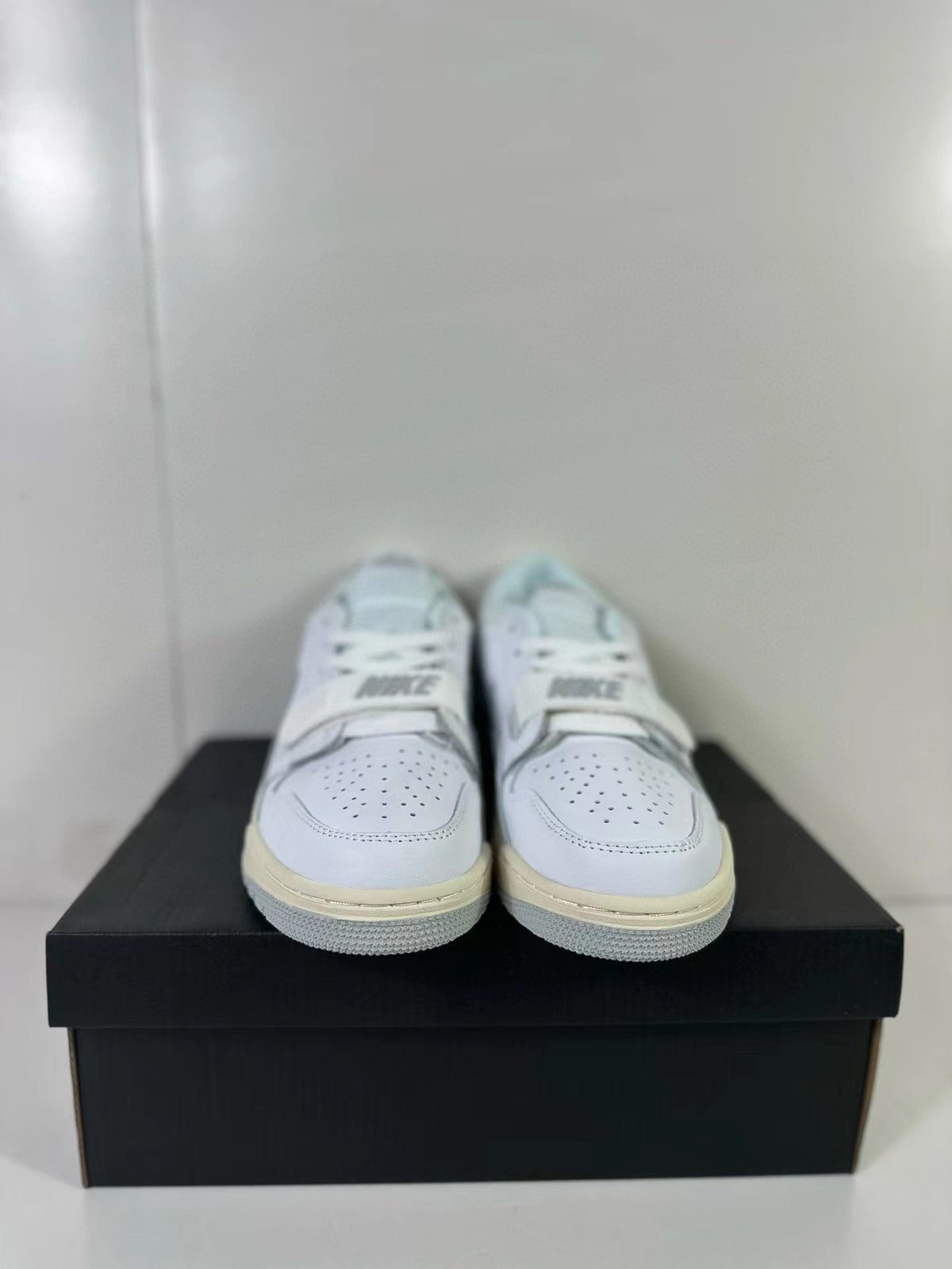 Jordan Legacy 312 Low Silver Yellow Sneakers HJ3480-101