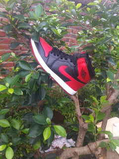 Jordan 1 High Black Red Men's Basketball Shoes 555088-123