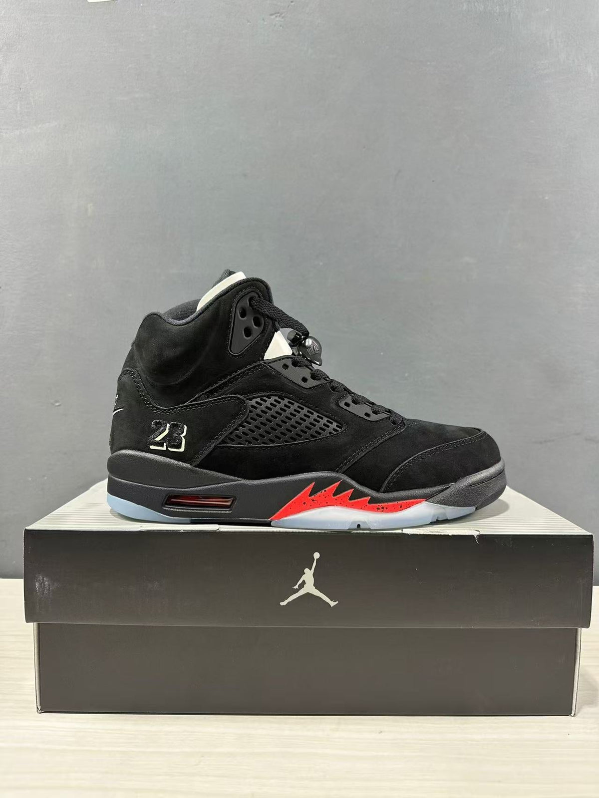 Jordan Air Jordan 5 Retro Sneakers Black and Red