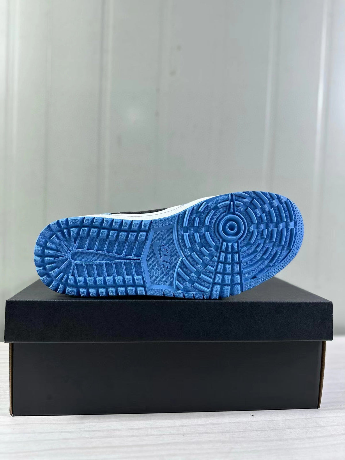Jordan Air Jordan 1 Mule Low Blue White Black FJ1214-400