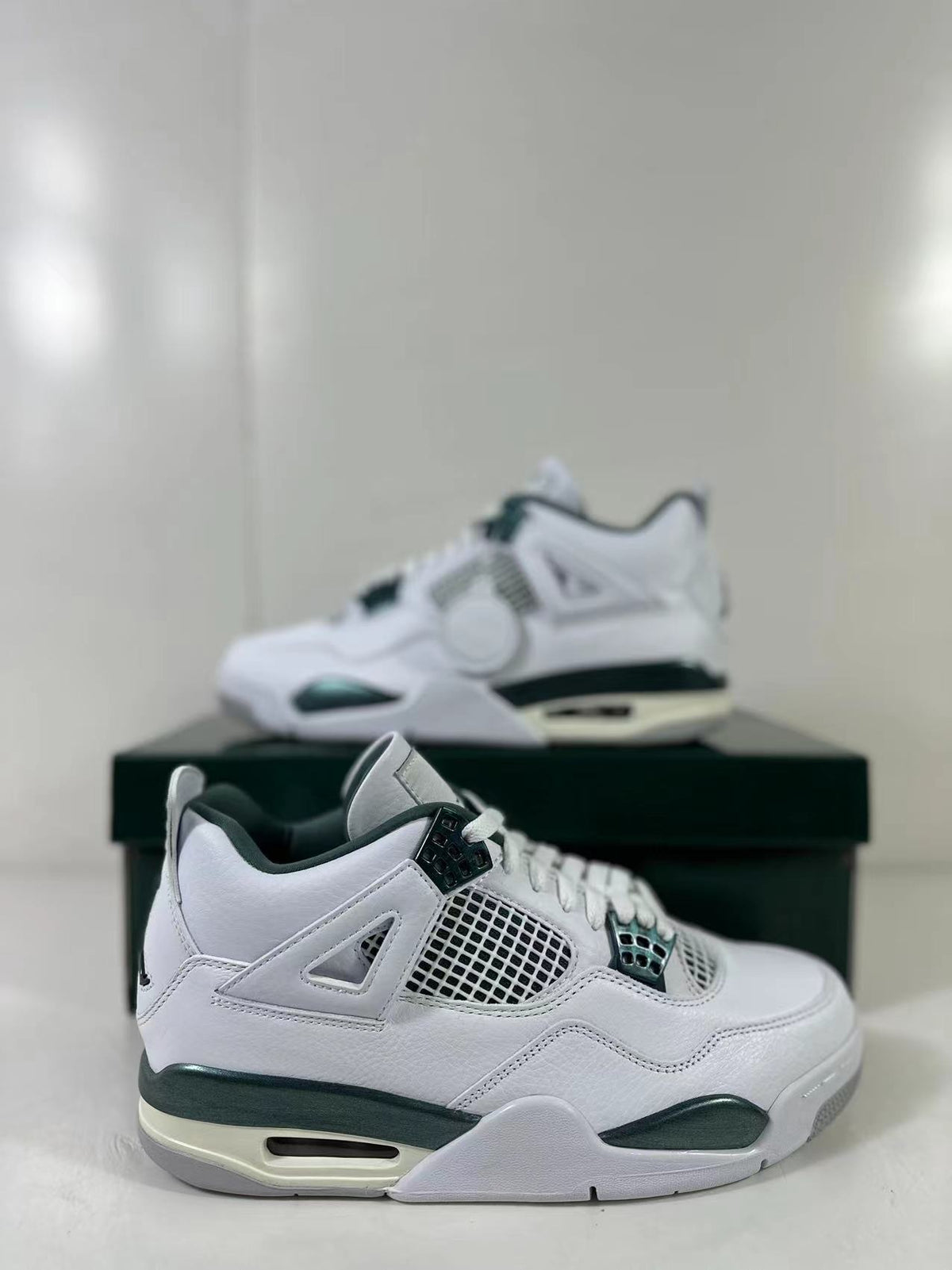 Jordan Air Jordan 4 Retro Bucks White Green Sneakers FQ8138-103