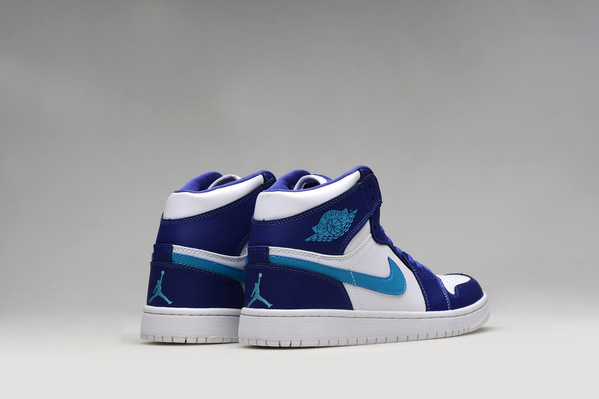 Jordan 1 Retro High White Blue Sneakers