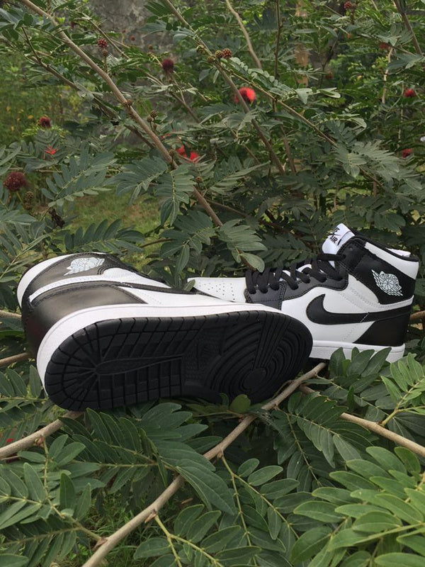 Jordan 1 High Black and White Sneakers