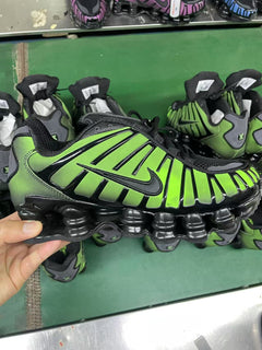 Nike Shox TL Sneakers in Black