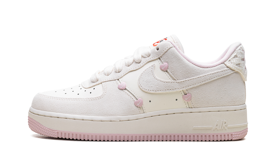 Air Force 1 Low WMNS "Valentine's Day" HV5992 111