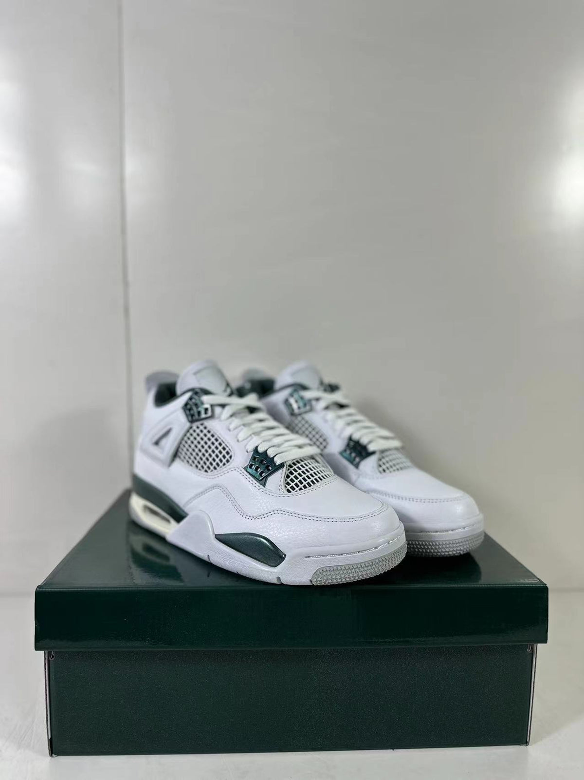 Jordan Air Jordan 4 Retro Bucks White Green Sneakers FQ8138-103