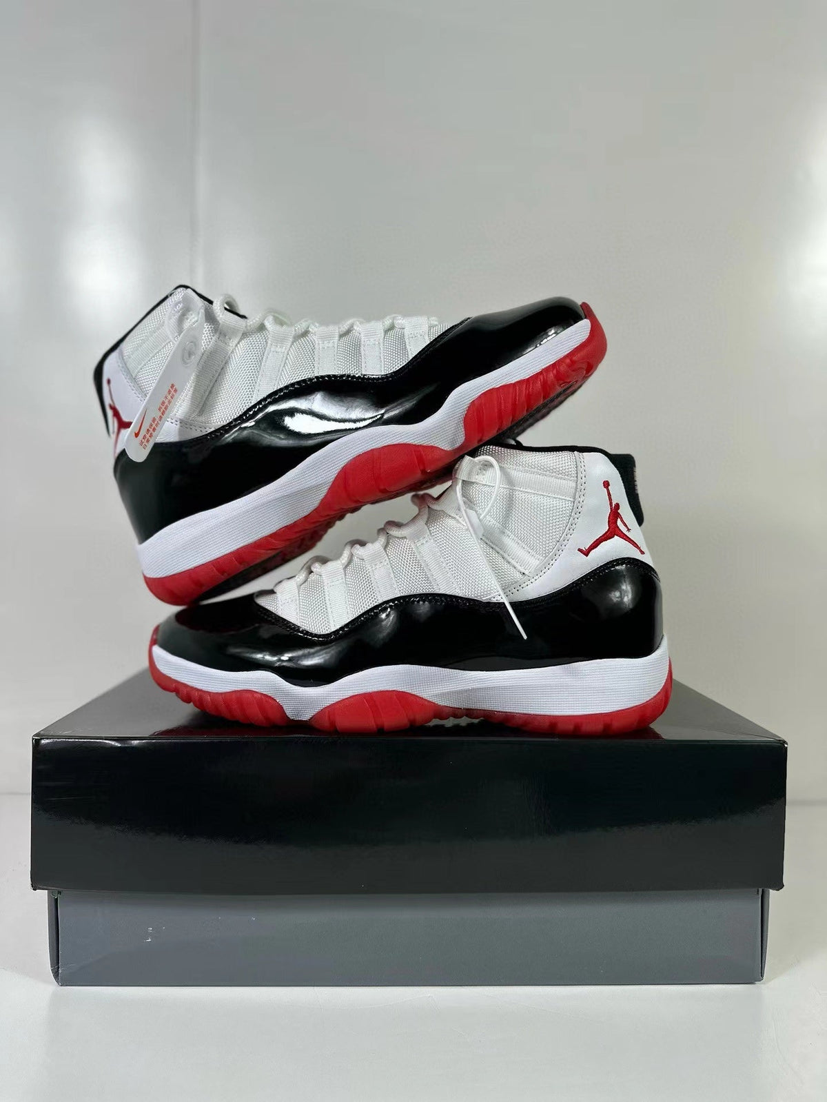 Jordan Air Jordan 11 Retro Concord Bred Sneakers CT8012-106