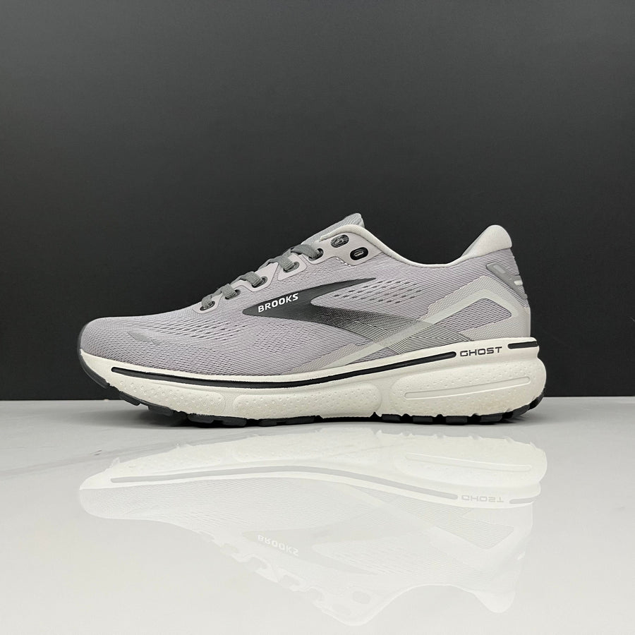 Brooks Ghost 15 Running Shoes in Gray