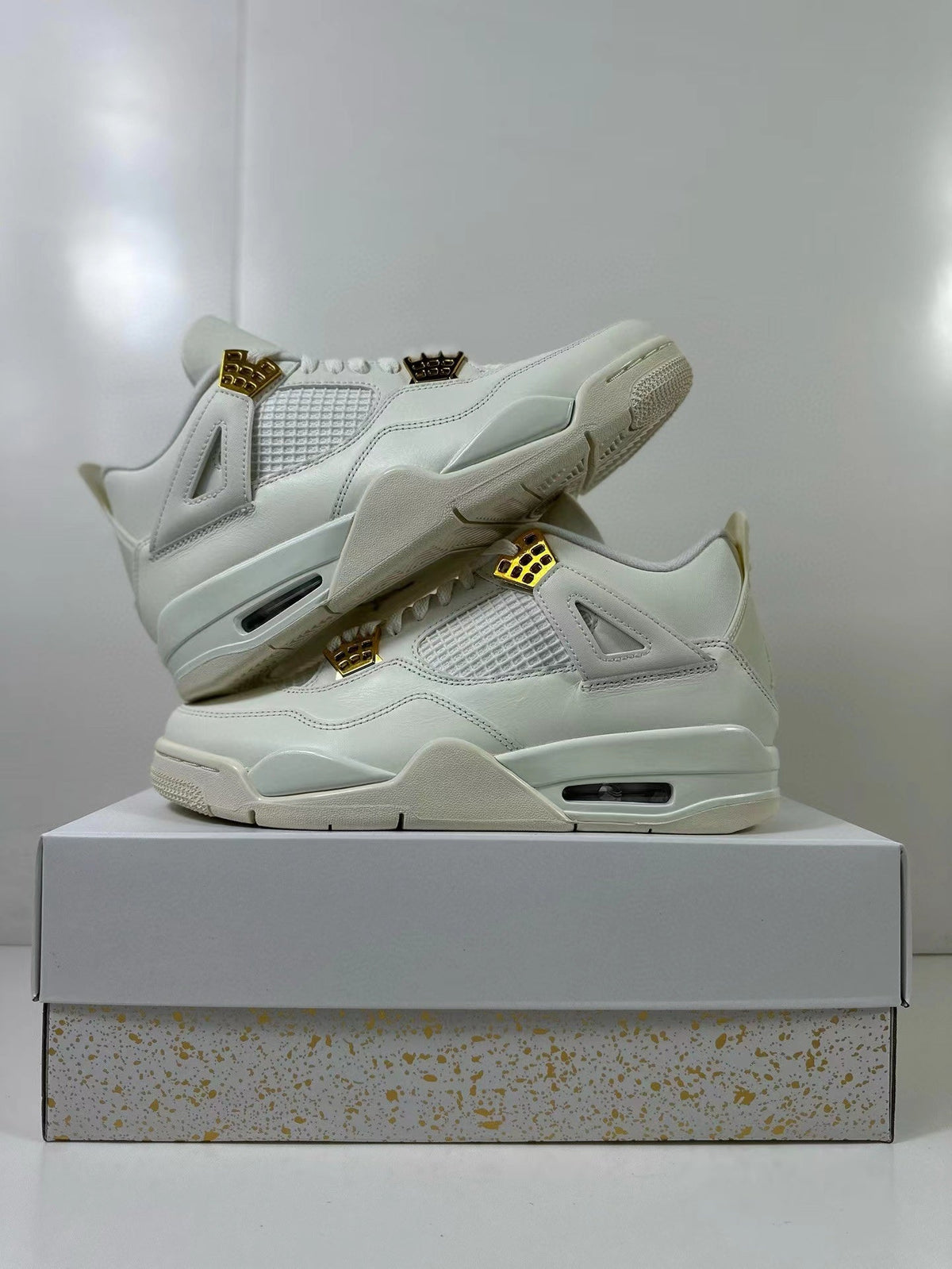 Jordan Air Jordan 4 Metallic Gold Sneakers White AQ9129-170