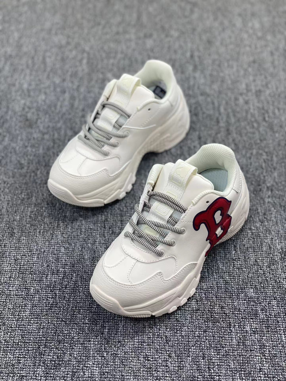 MLB Chunky Low-Top Sneakers in White