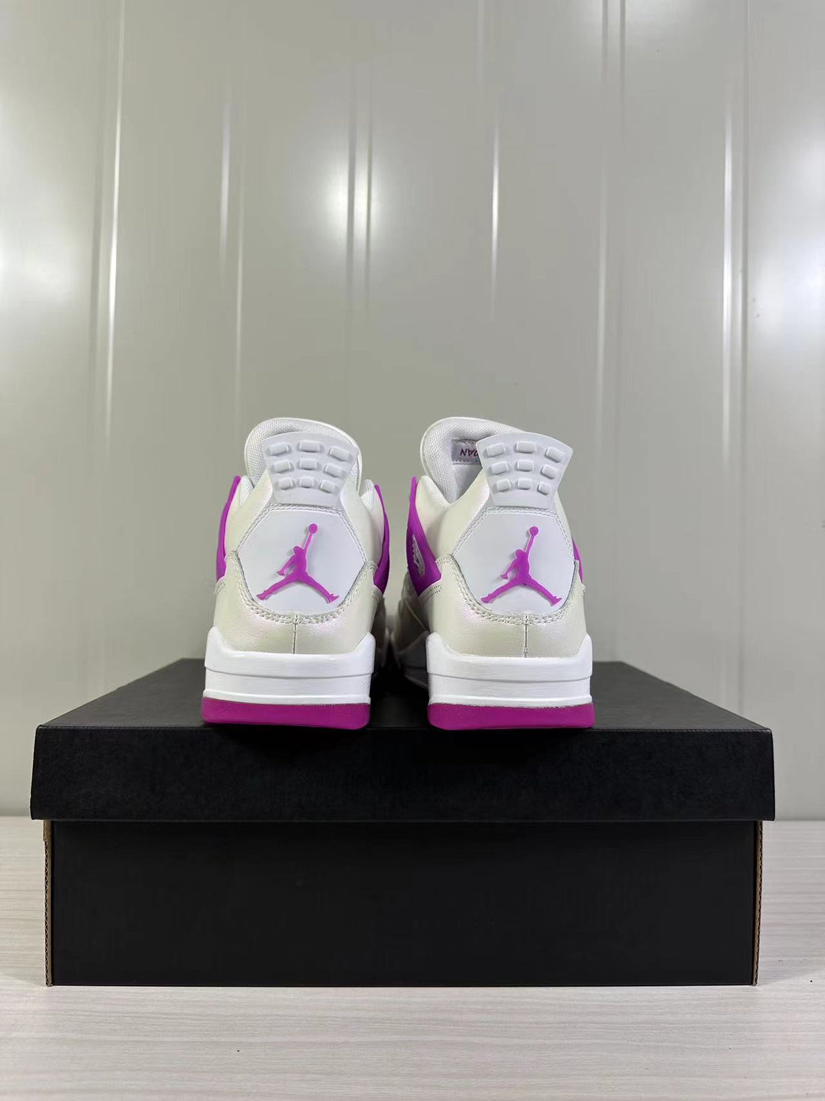 Jordan Air Jordan 4 Retro Hyper Violet Sneakers FQ1314-151
