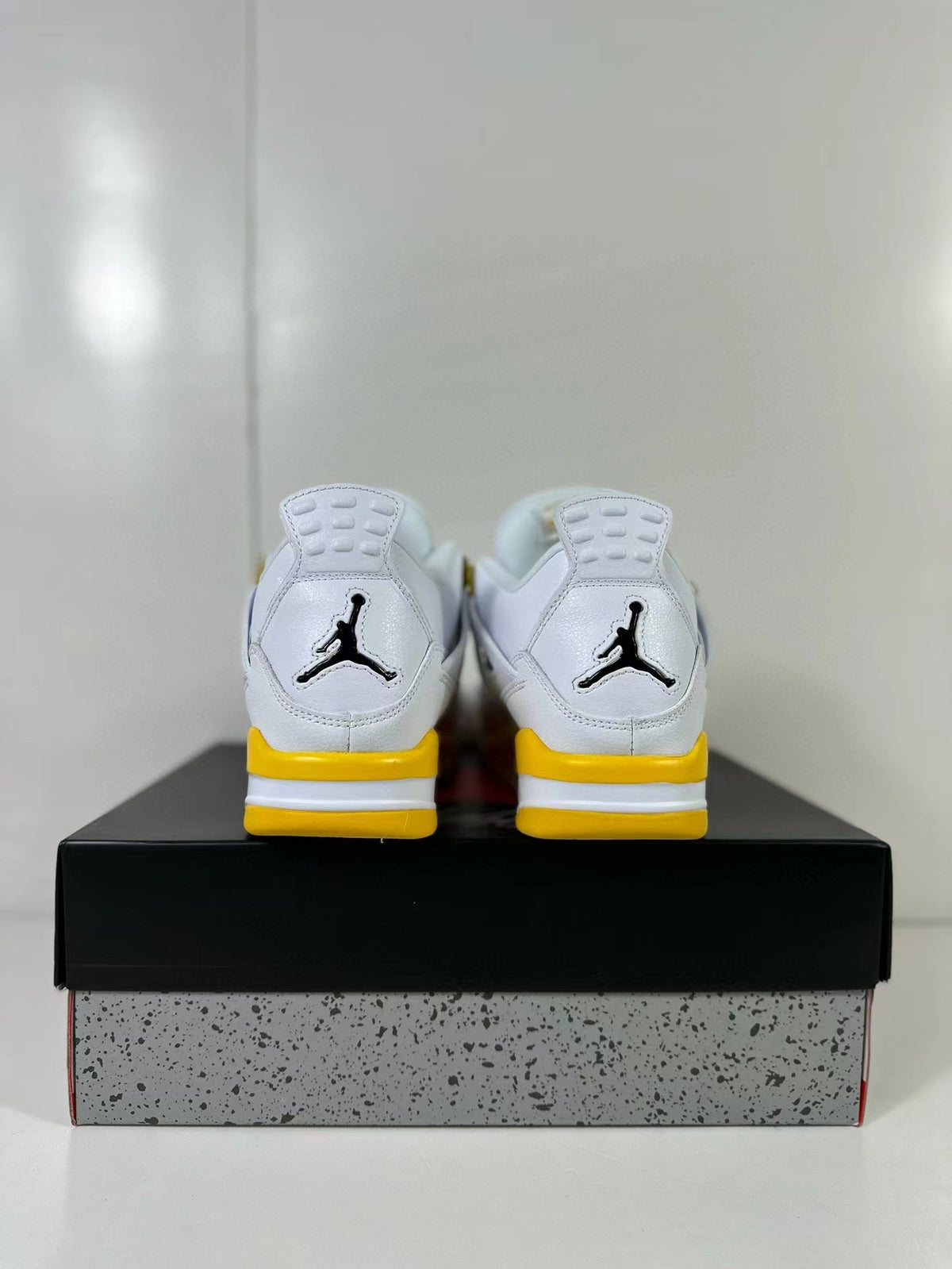 Jordan Air Jordan 4 White Yellow Sneakers AQ9129-102