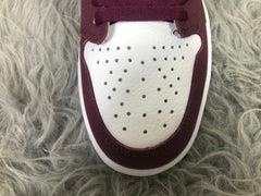 Nike Air Jordan 1 Retro High OG Bordeaux Sneakers 555088-611
