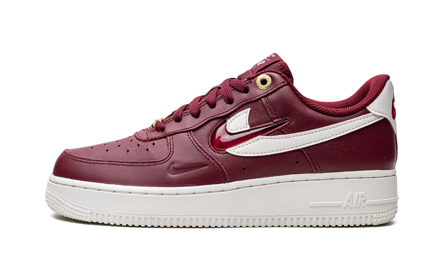 AIR FORCE 1 LO WMNS "Logo Pack - Deep Red" DZ5616 600